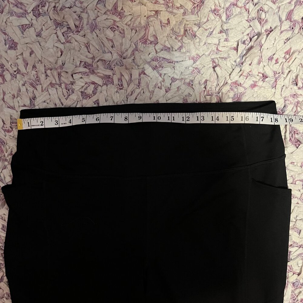 Tek Gear 2XL Workout Gear High Waisted Black Leggings W/ Pockets Like NEW - Picture 5 of 8